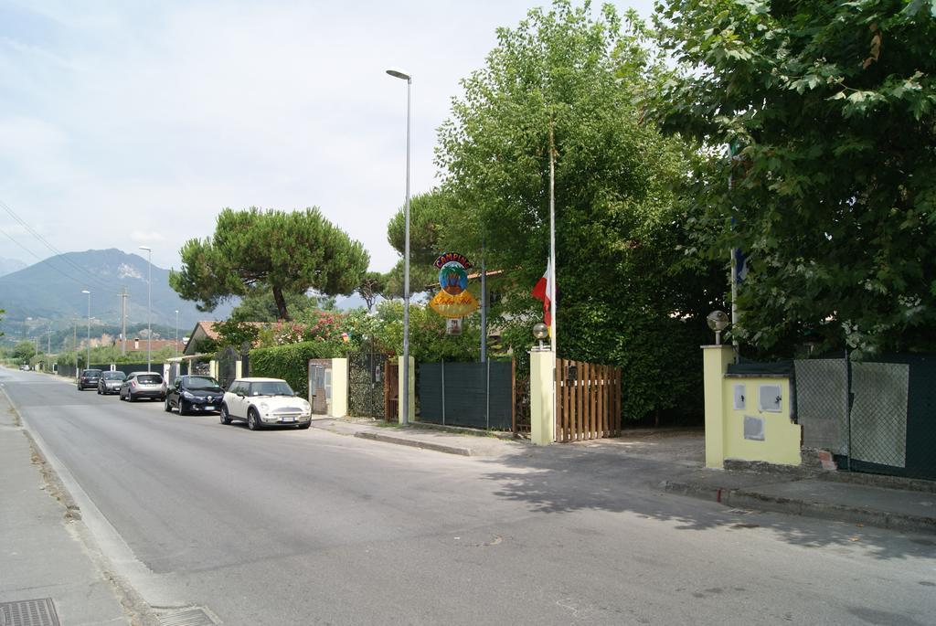 Camping Dolce Sole Marina di Massa Luaran gambar