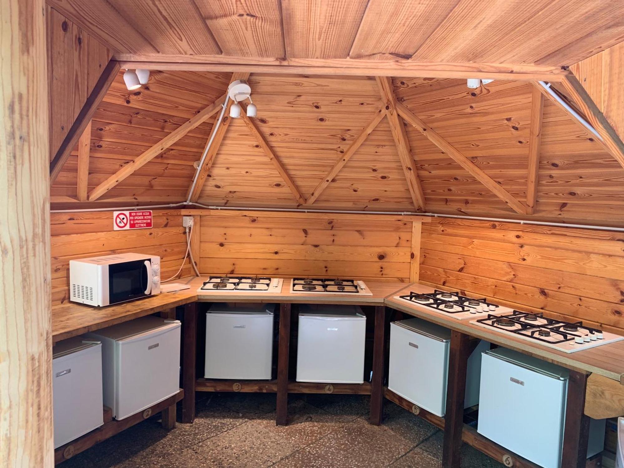 Camping Dolce Sole Marina di Massa Luaran gambar