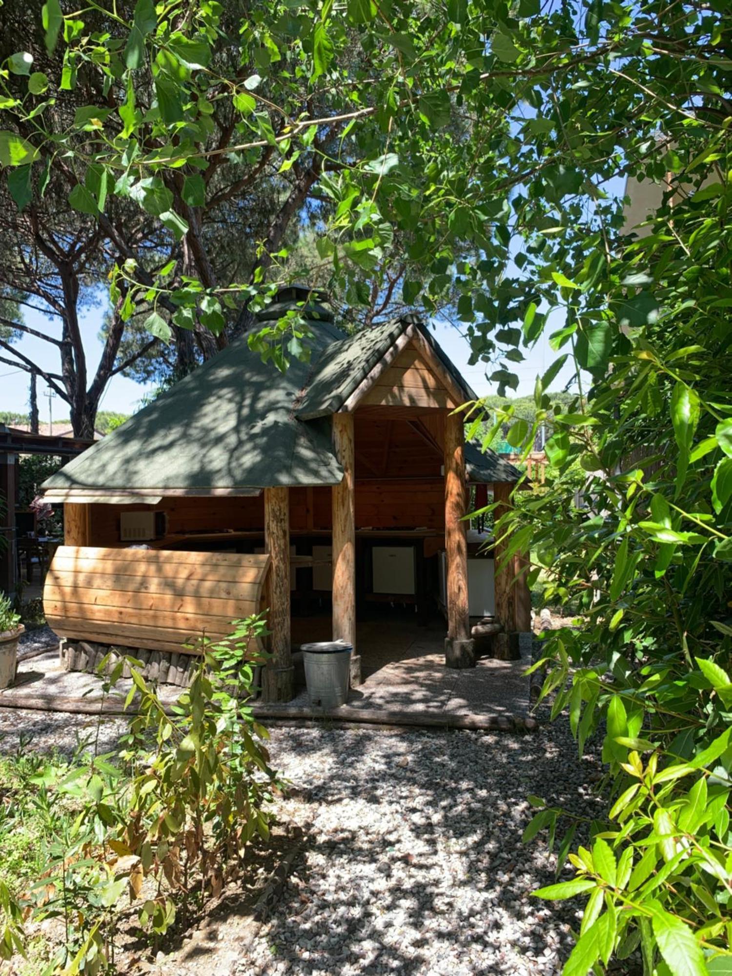 Camping Dolce Sole Marina di Massa Luaran gambar